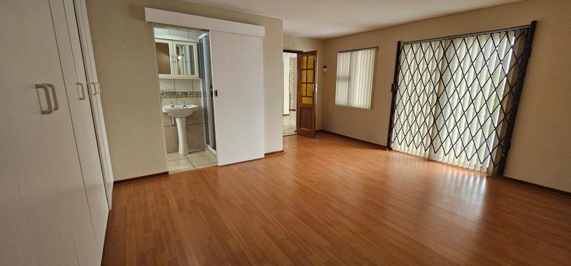 3 Bedroom Property for Sale in Country Club Western Cape